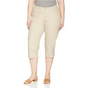 Riders by Lee Indigo Women's Plus Size Twill Capri